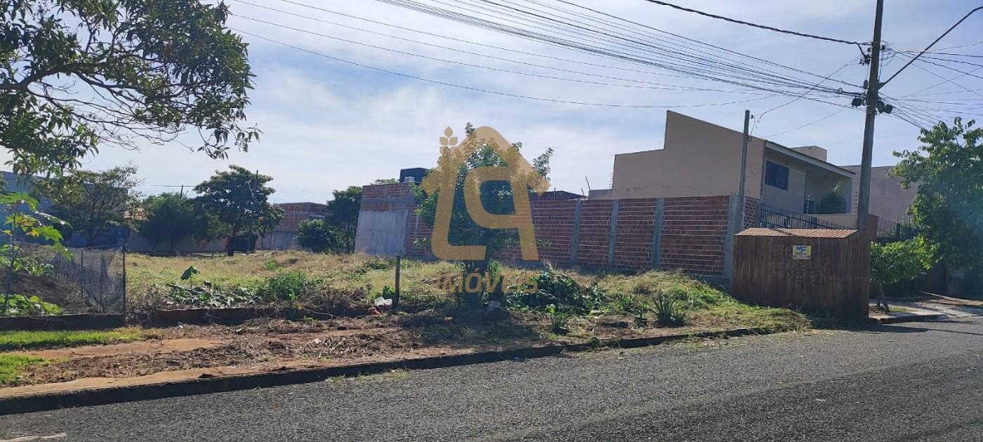 Terreno para Venda na cidade de Maring&aacute; no bairro Jardim Oriental