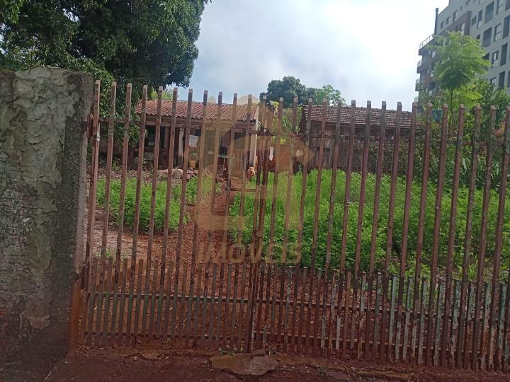 Terreno para Venda na cidade de Maring&aacute; no bairro Zona 08