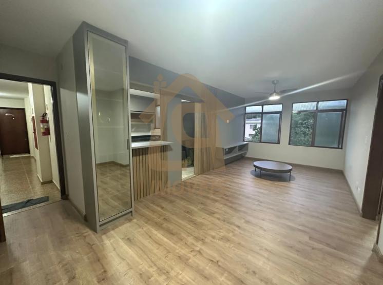 Apartamento para Venda na cidade de Maring&aacute; no bairro Vila Santo Ant&ocirc;nio