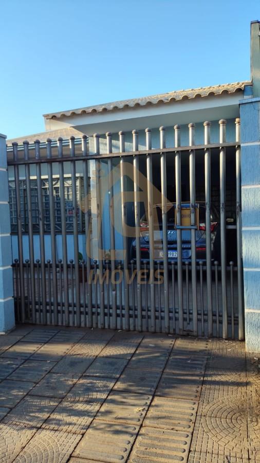 Casa Alto Padr&atilde;o para Venda na cidade de Maring&aacute; no bairro Jardim Tropical