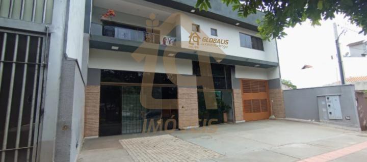Residencial e Comercial para Venda na cidade de Maring&aacute; no bairro Jardim Alvorada