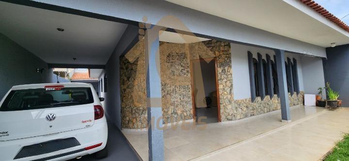 Casa para Venda na cidade de Maring&aacute; no bairro Jardim Liberdade II