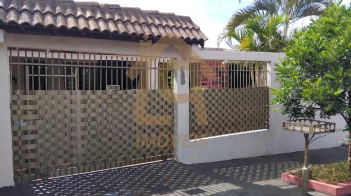 Casa para Venda na cidade de Maring&aacute; no bairro Conjunto Habitacional Albino Meneguetti (Iguatemi)