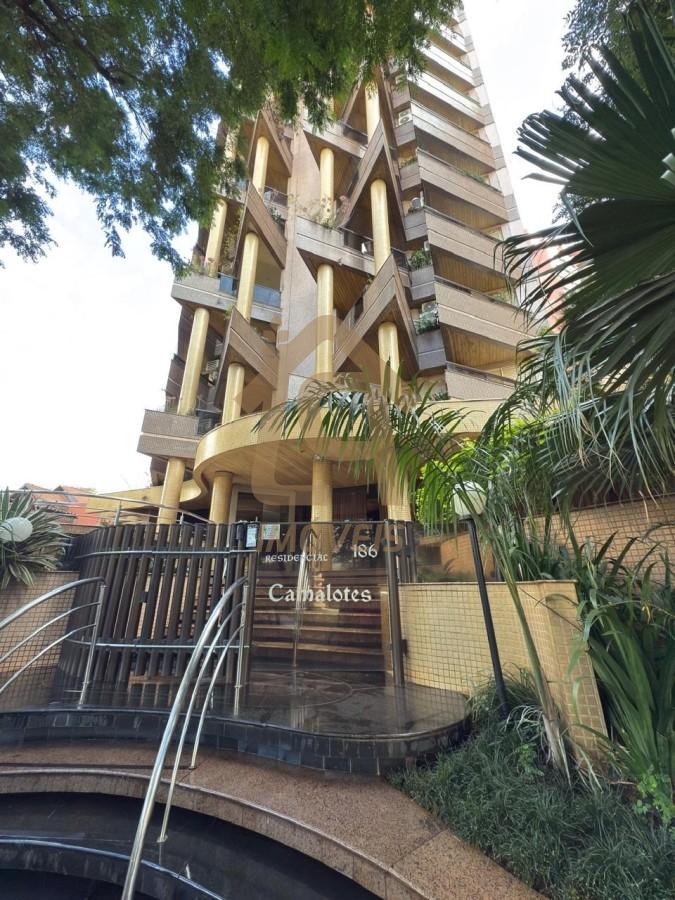 Apartamento para Venda na cidade de Maring&aacute; no bairro Zona 01