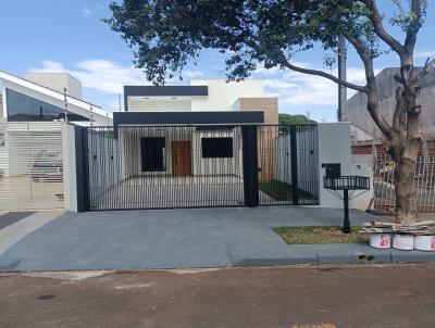 Casa Alto Padr�o para Venda, em Maring�, bairro Jardim Licce, 3 dormit�rios, 2 banheiros, 1 su�te, 2 vagas